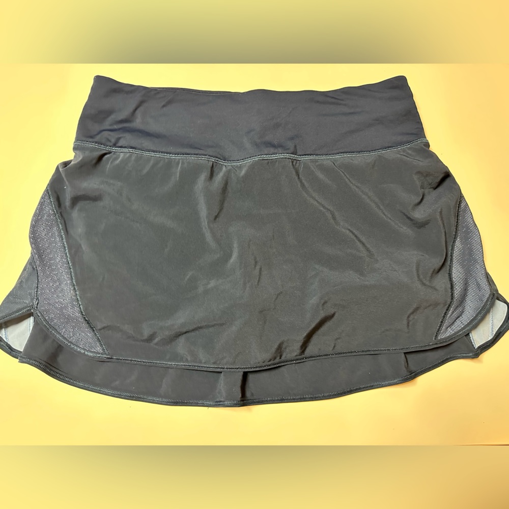 Lululemon Skirt size 4